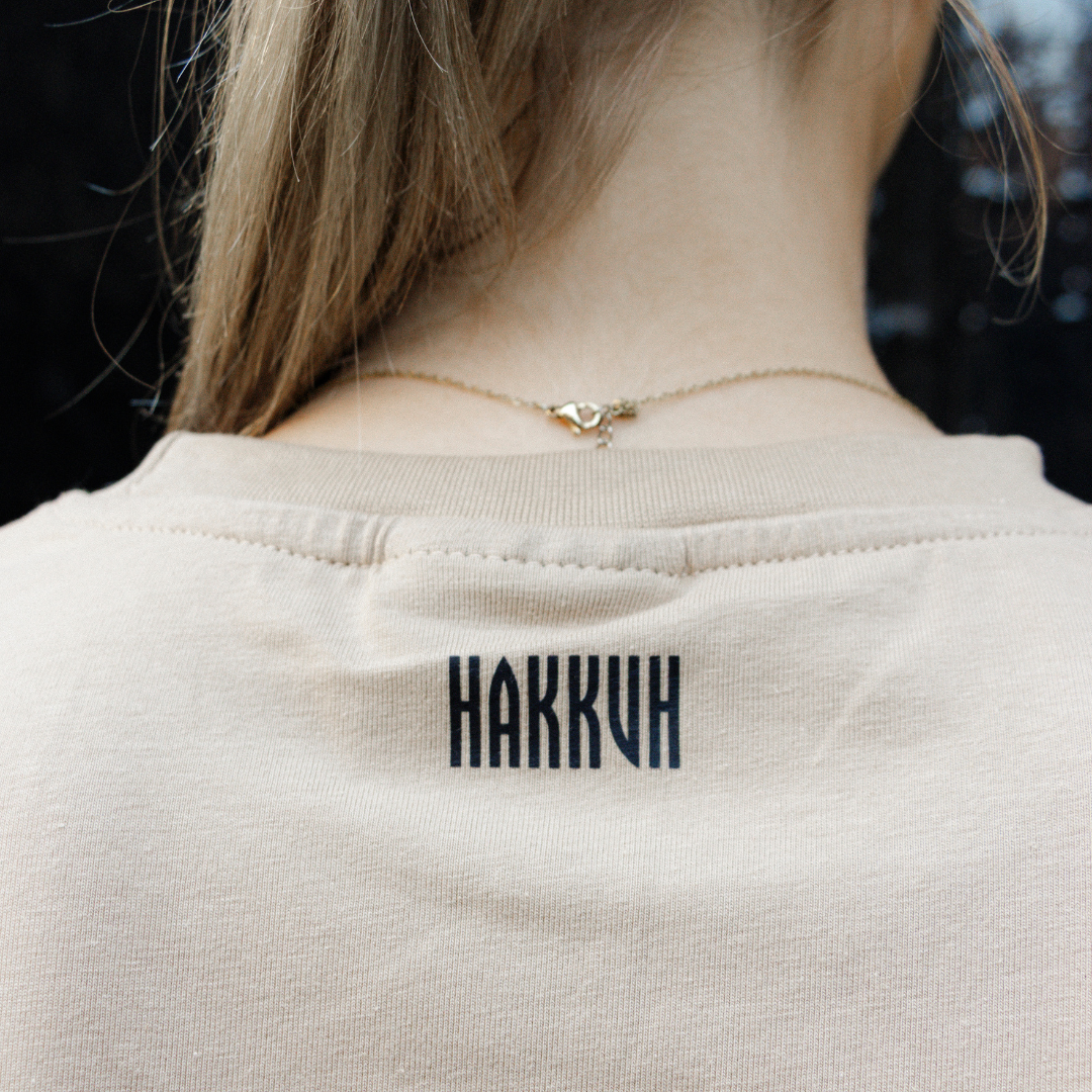 HAKKUH T-SHIRT NEW ERA | BEIGE/BLACK