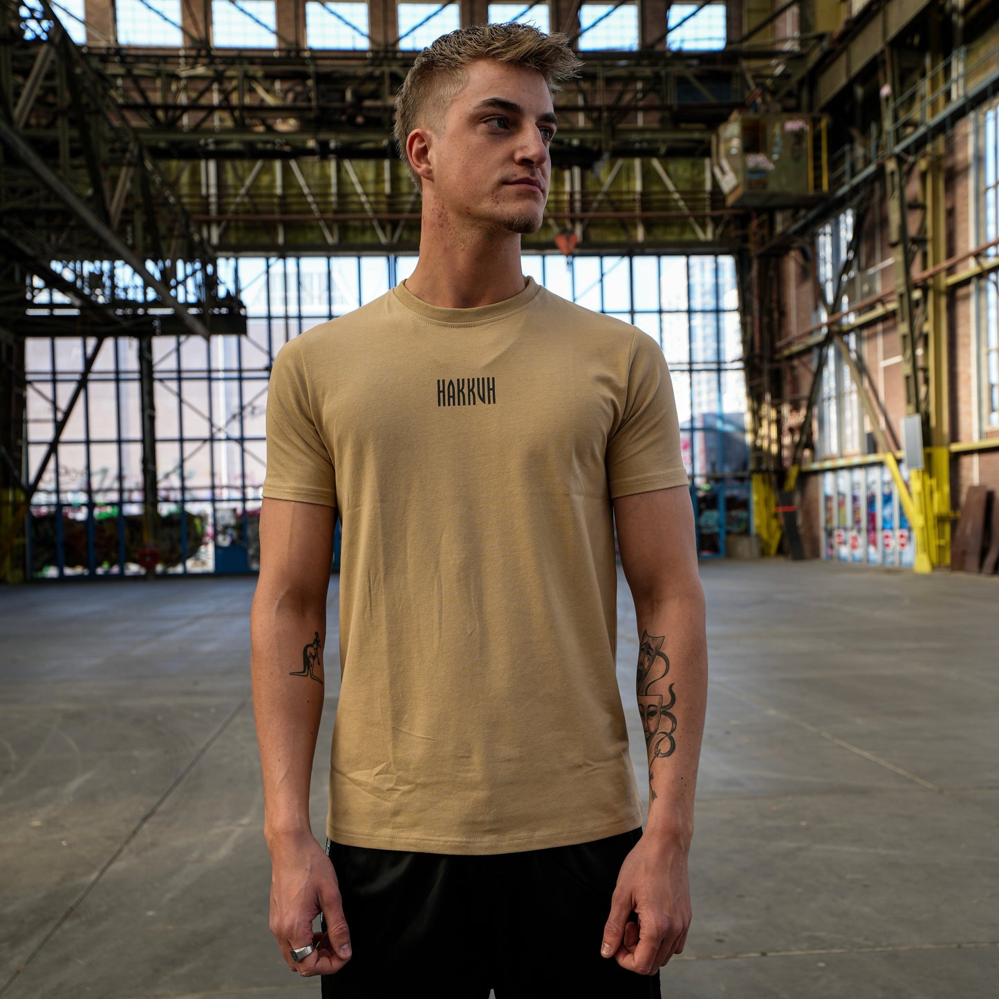 HAKKUH T-SHIRT | BEIGE