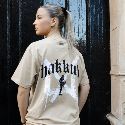 HAKKUH T-SHIRT NEW ERA | BEIGE/BLACK