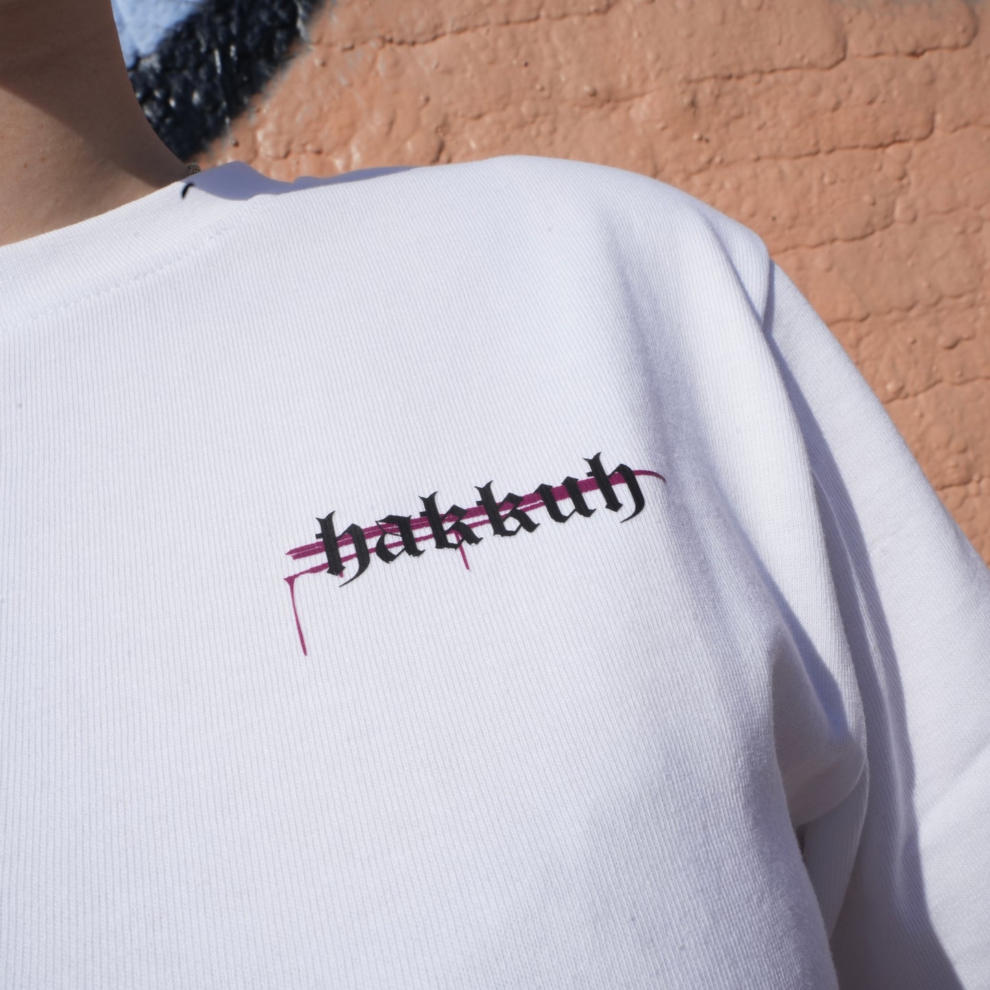 HAKKUH DESIGNER T-SHIRT | WHITE-PURPLE
