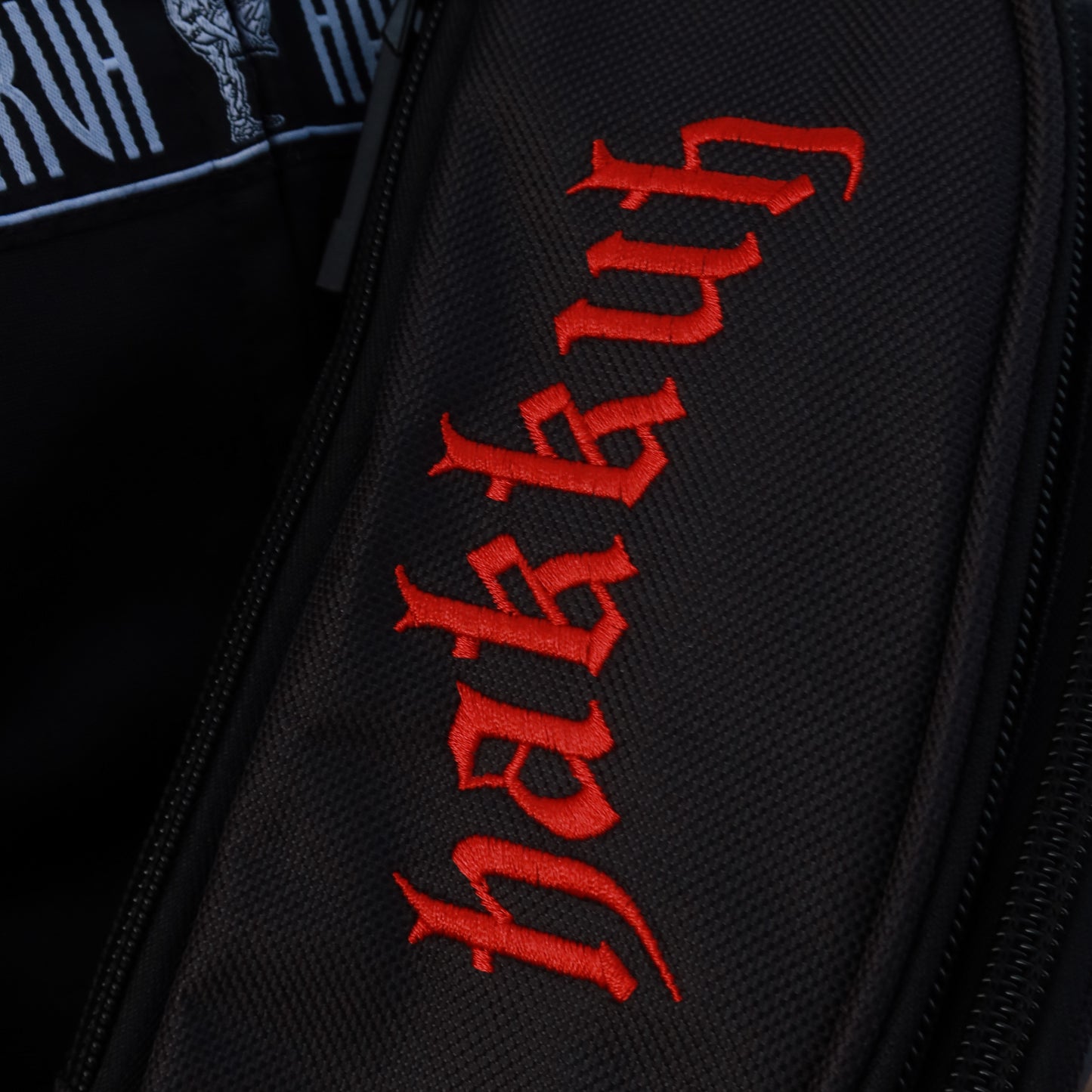 HAKKUH DESIGNER HIP BAG | BLACK-RED